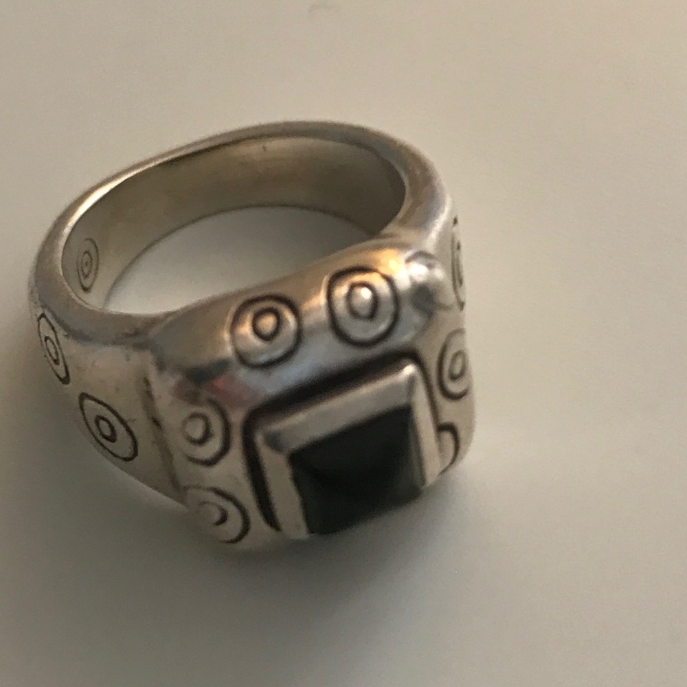 Lisa Jenks ring 6.5